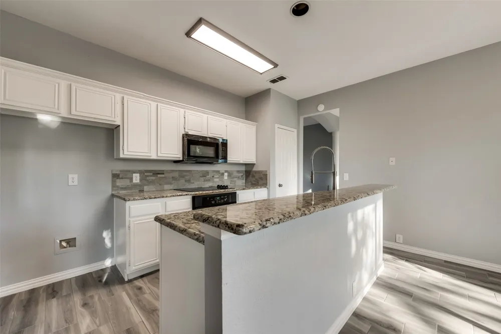 1869 Meyerwood Lane Flower Mound, TX 75028