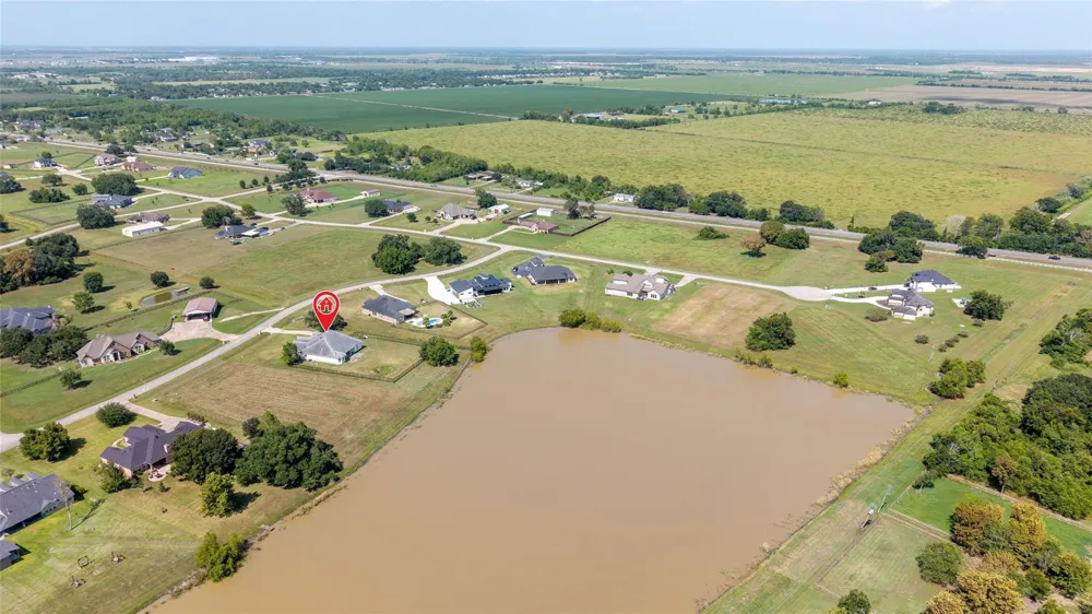 203 Cavalry Trail Drive Rosharon, TX 77583