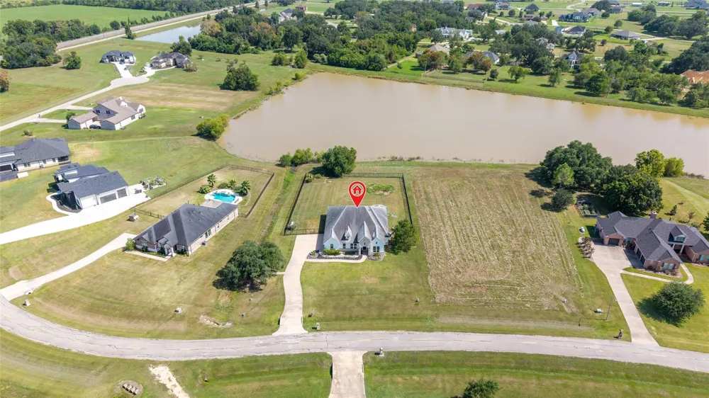 203 Cavalry Trail Drive Rosharon, TX 77583