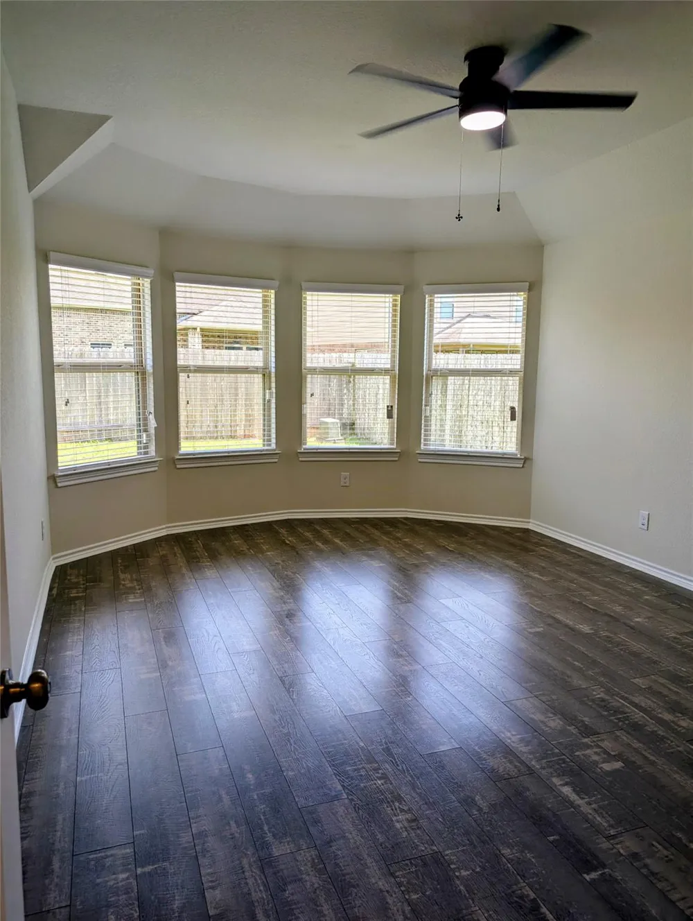 2331 Shoal Valley Lane Richmond, TX 77469