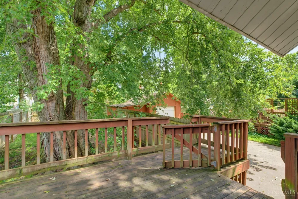 3918 Delmar Avenue Cheviot, OH 45211