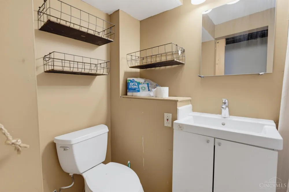 3918 Delmar Avenue Cheviot, OH 45211