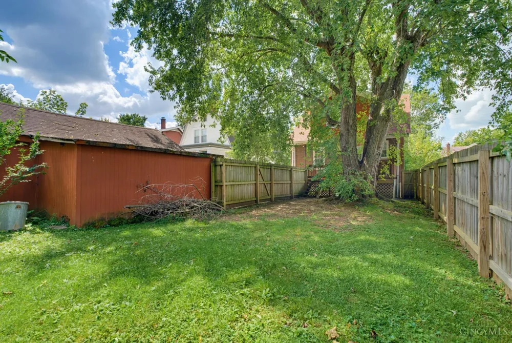 3918 Delmar Avenue Cheviot, OH 45211