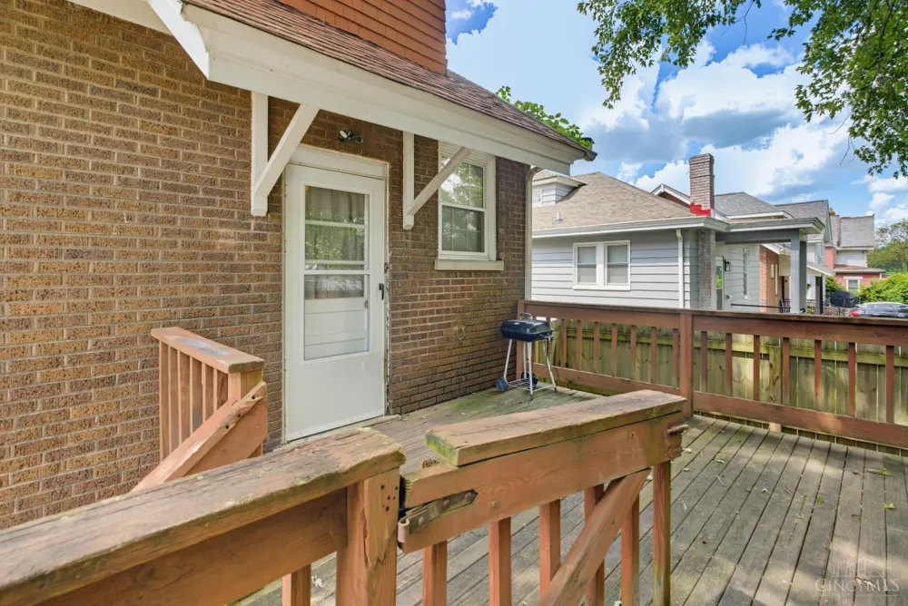3918 Delmar Avenue Cheviot, OH 45211