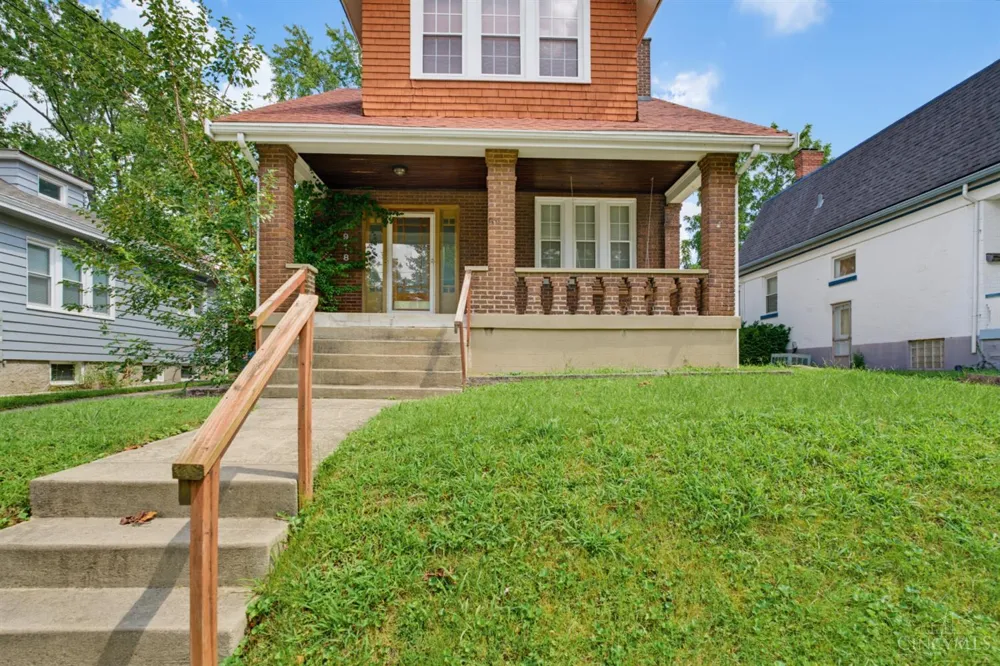 3918 Delmar Avenue Cheviot, OH 45211