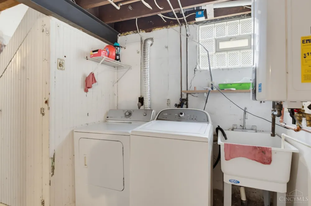 3918 Delmar Avenue Cheviot, OH 45211