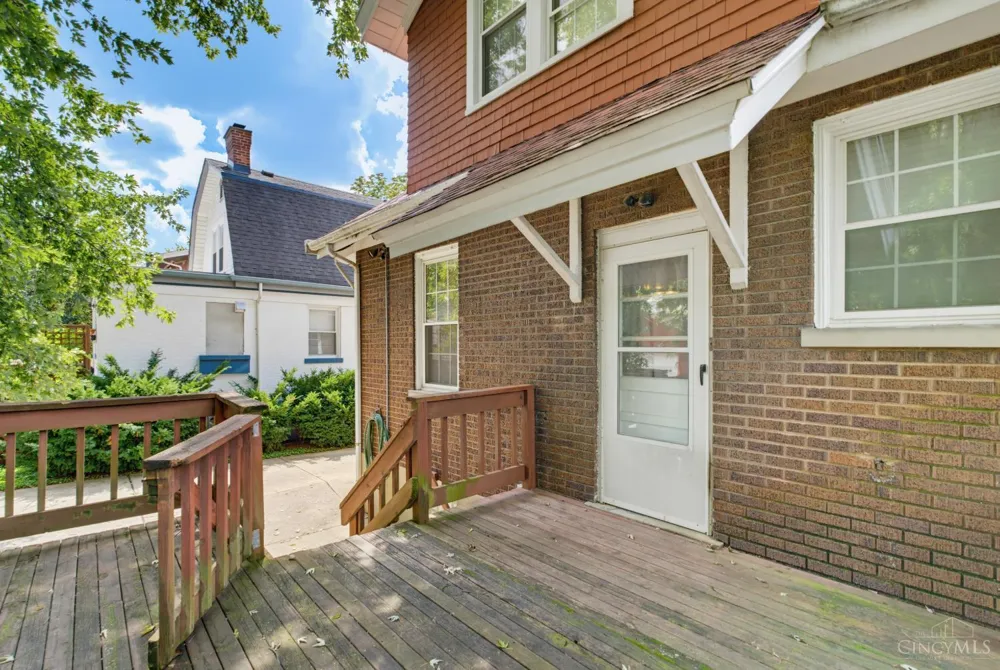 3918 Delmar Avenue Cheviot, OH 45211