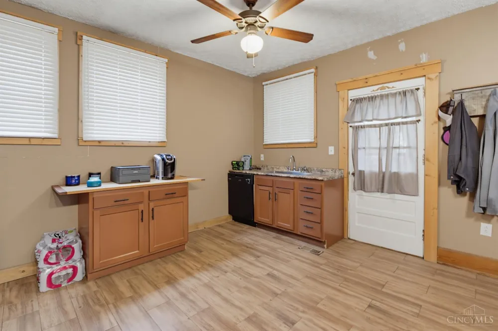 3918 Delmar Avenue Cheviot, OH 45211