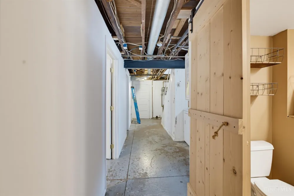 3918 Delmar Avenue Cheviot, OH 45211