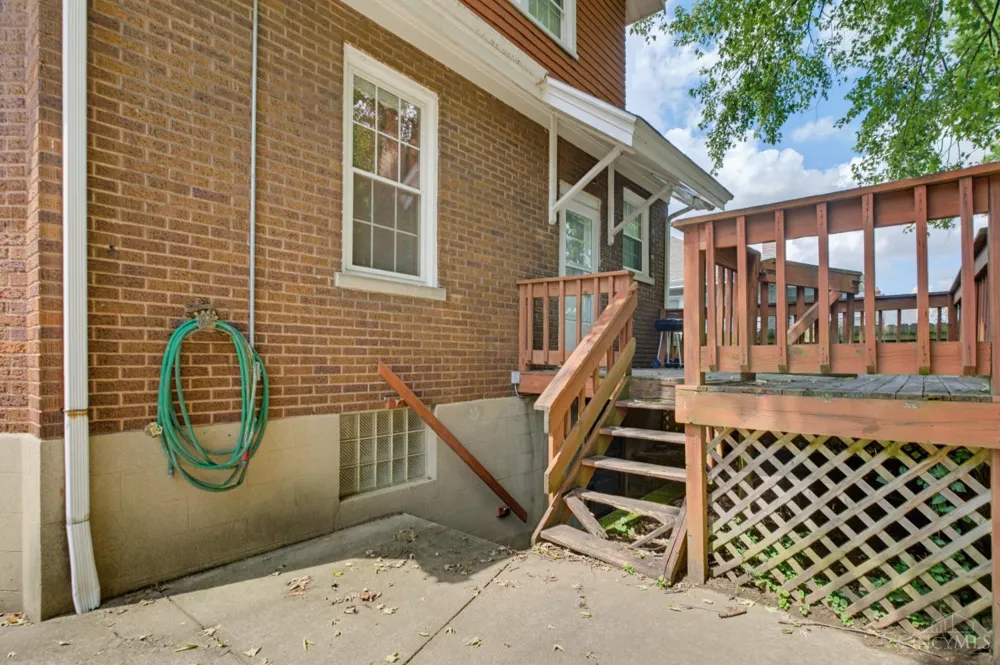 3918 Delmar Avenue Cheviot, OH 45211