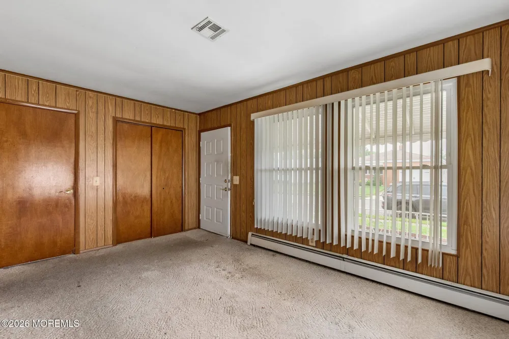 93 Hyannis Street Toms River, NJ 08757