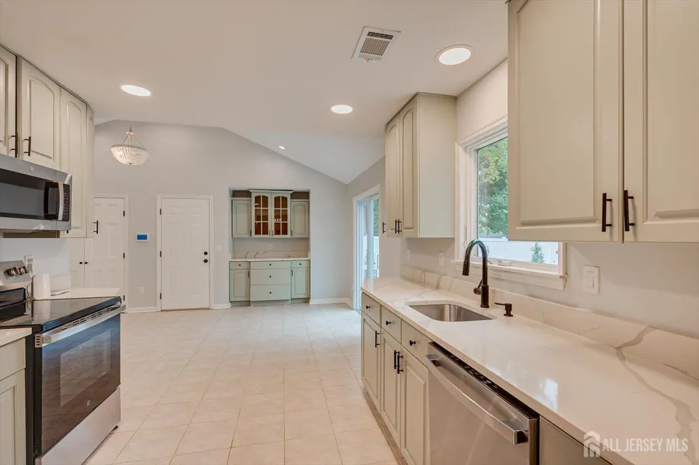 58 Pleasant Valley Road Old Bridge, NJ 08857