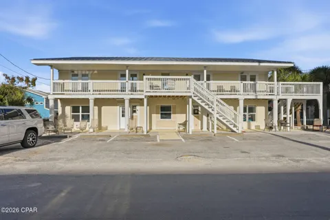 5012 Gulf Drive #2