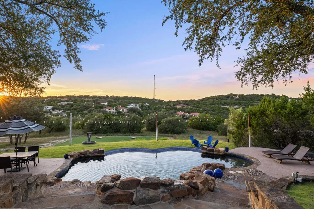 4607 R O DRIVE Spicewood, TX 78669