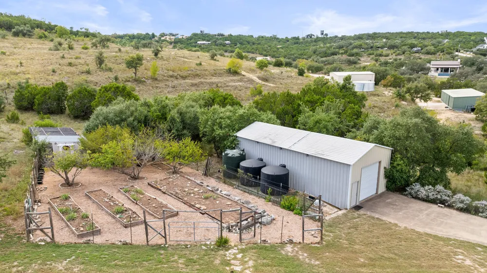 4607 R O DRIVE Spicewood, TX 78669