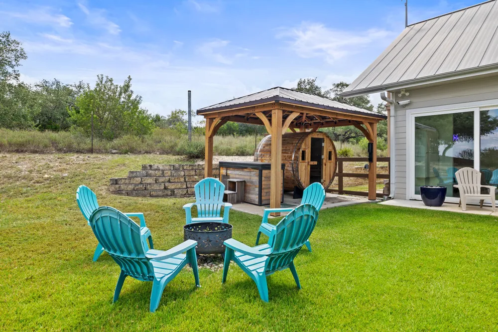 4607 R O DRIVE Spicewood, TX 78669