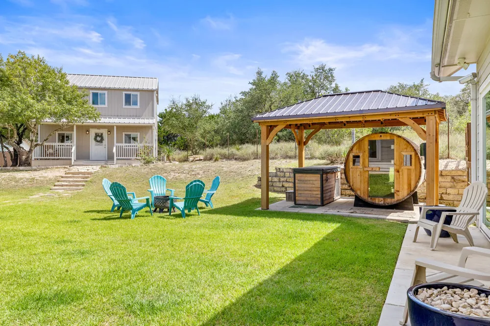 4607 R O DRIVE Spicewood, TX 78669