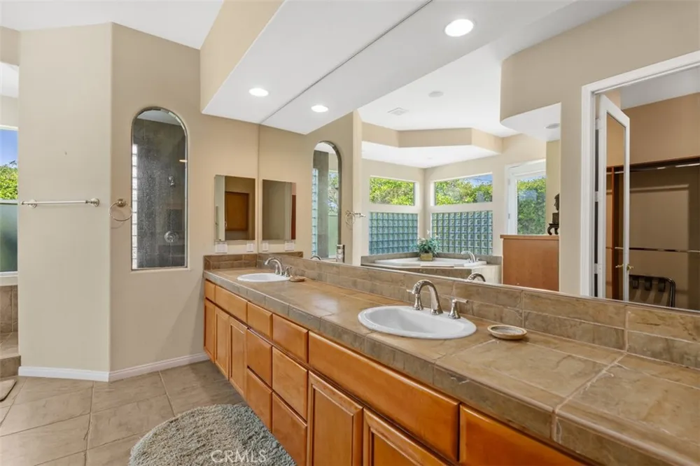 1228 Verdugo Palm Springs, CA 92262