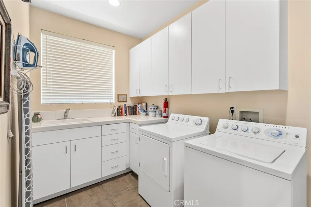 1228 Verdugo Palm Springs, CA 92262