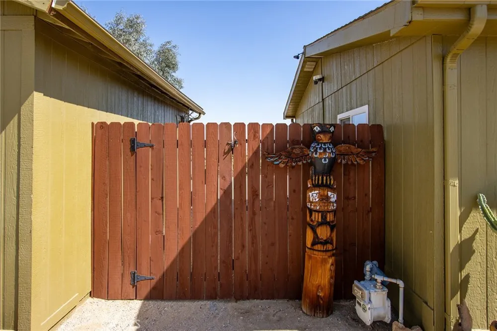 61774 Alta Vista Joshua Tree, CA 92252