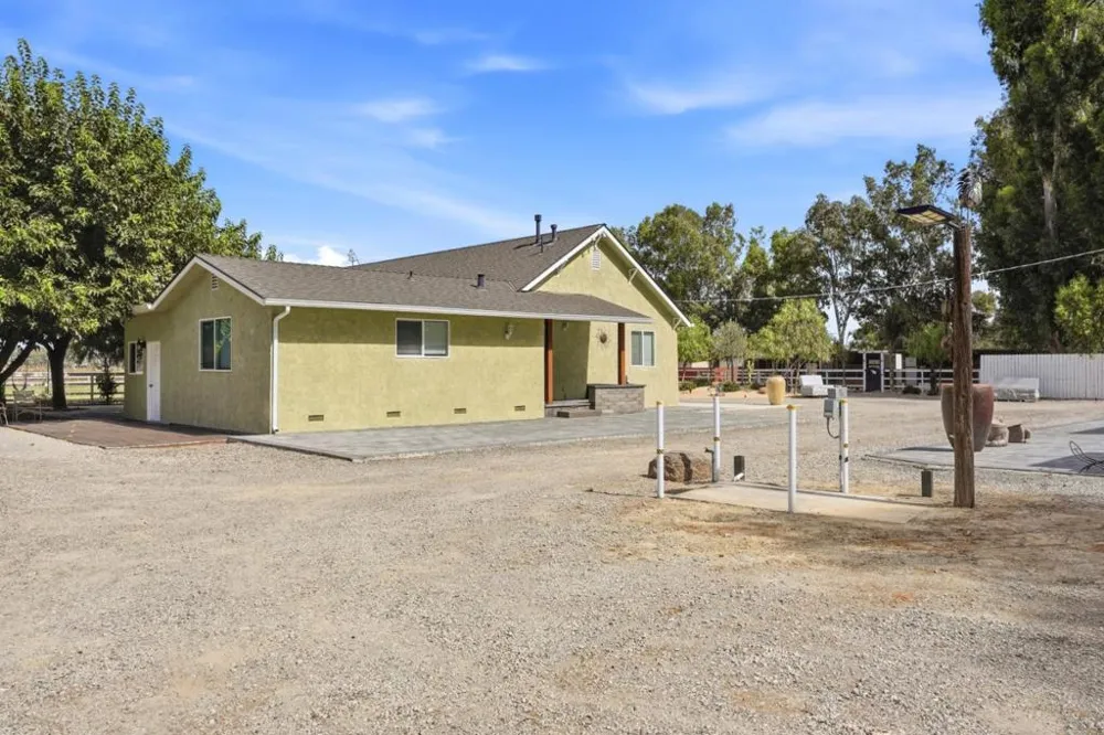 13400 Second Street Los Banos, CA 93635