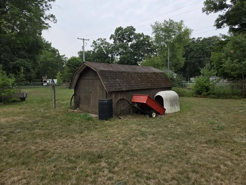 931 S Pierce Road White Cloud, MI 49349