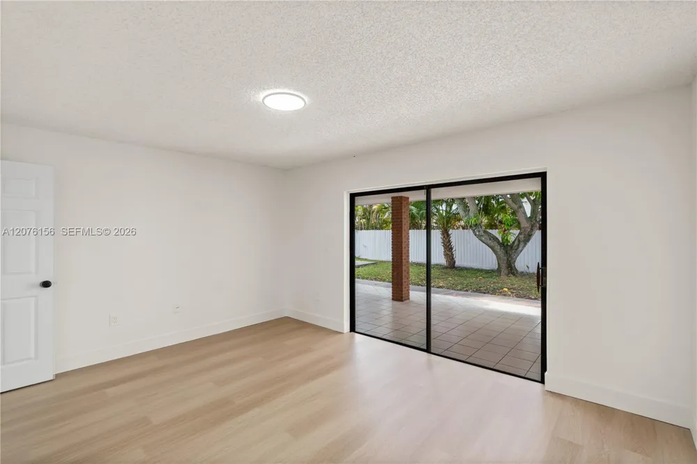1201 SW 142nd Ave Miami, FL 33184