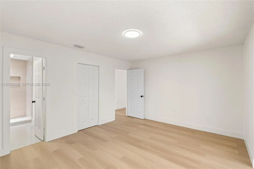 1201 SW 142nd Ave Miami, FL 33184