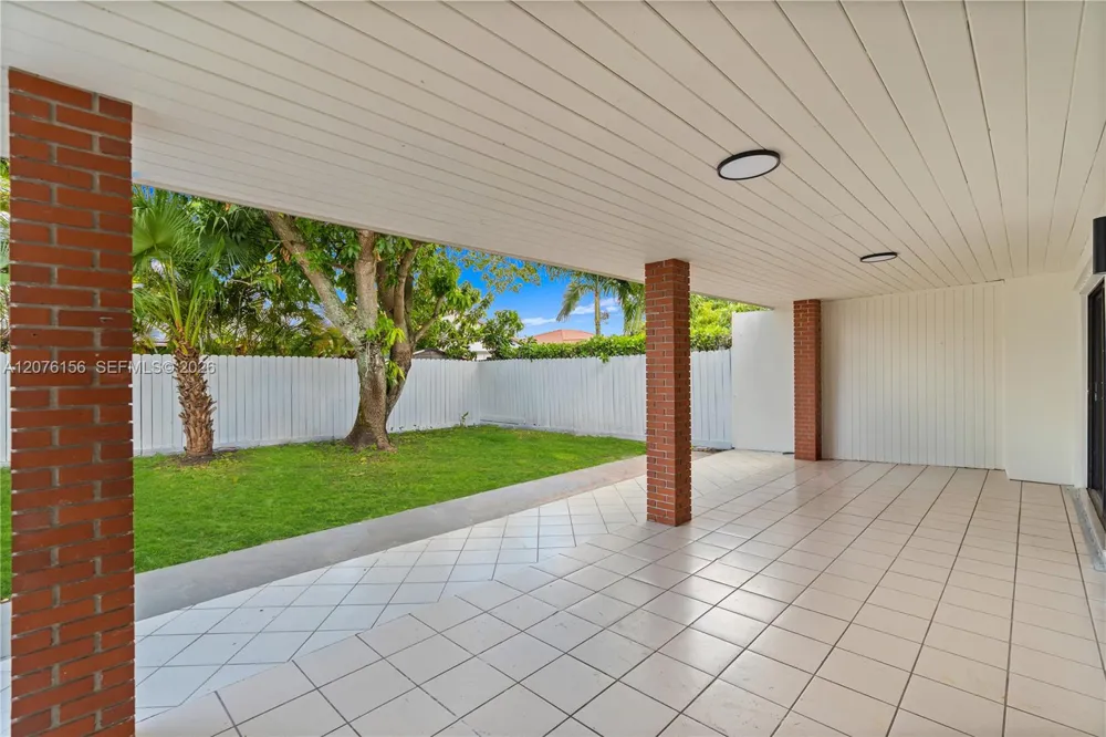 1201 SW 142nd Ave Miami, FL 33184