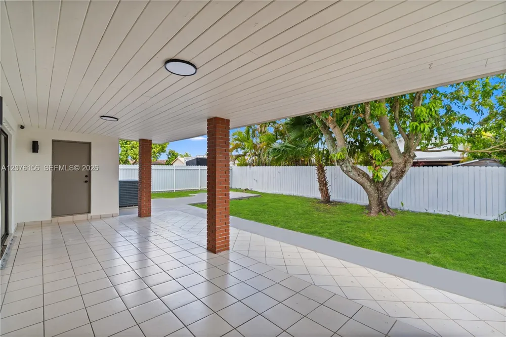1201 SW 142nd Ave Miami, FL 33184