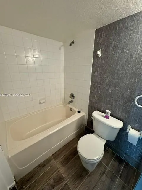 9962 Twin Lakes Dr #7-p Coral Springs, FL 33071