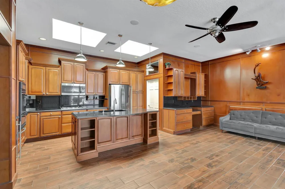 16334 PORT DICKINSON DRIVE Jupiter, FL 33477