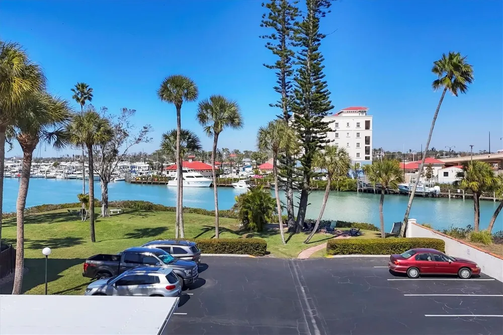210 SANTA MARIA STREET #248 Venice, FL 34285