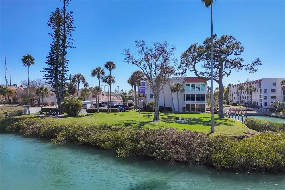 210 SANTA MARIA STREET #248 Venice, FL 34285