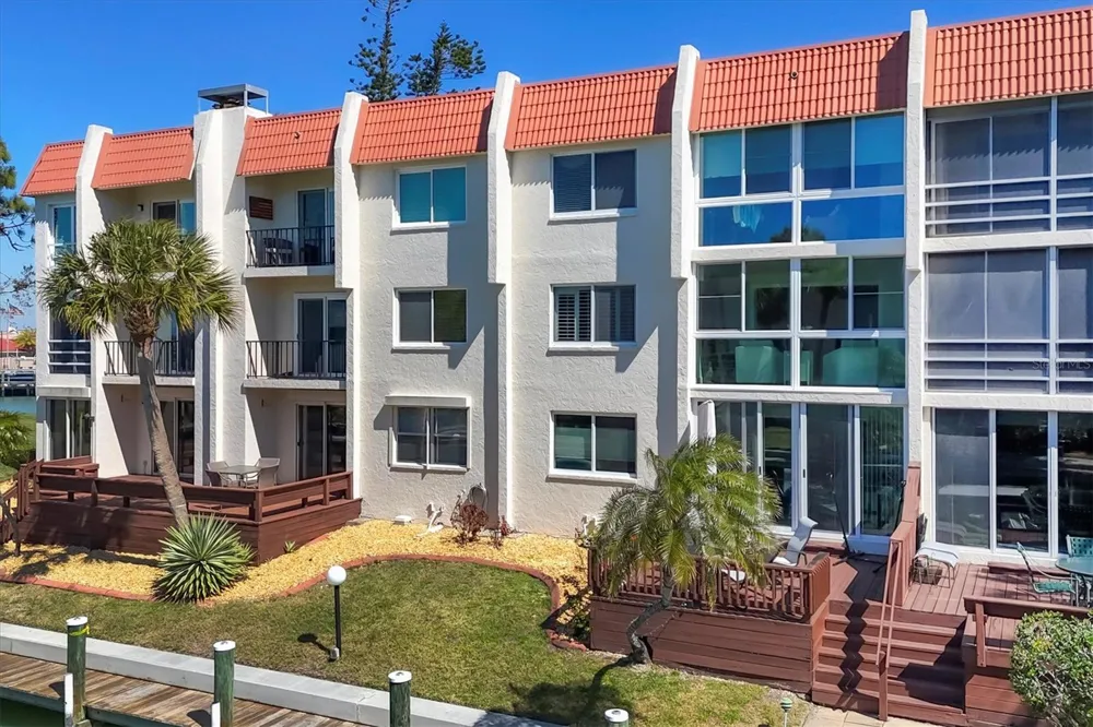 210 SANTA MARIA STREET #248 Venice, FL 34285
