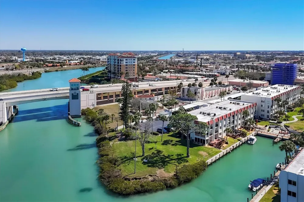 210 SANTA MARIA STREET #248 Venice, FL 34285