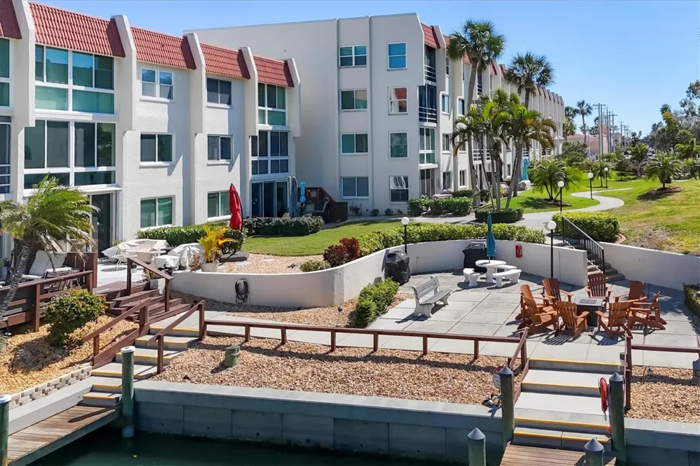210 SANTA MARIA STREET #248 Venice, FL 34285