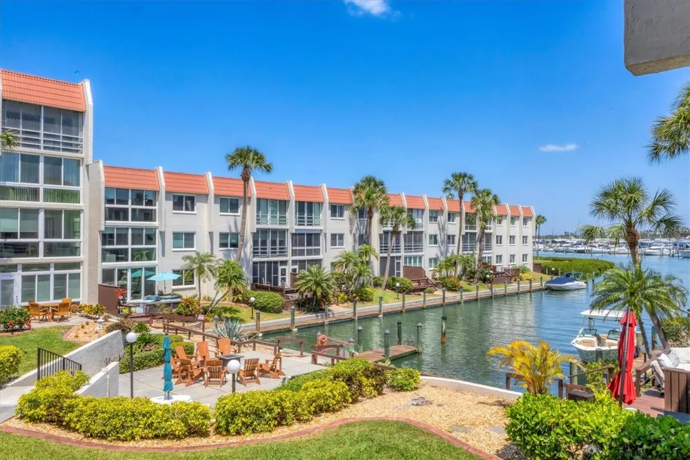 210 SANTA MARIA STREET #248 Venice, FL 34285