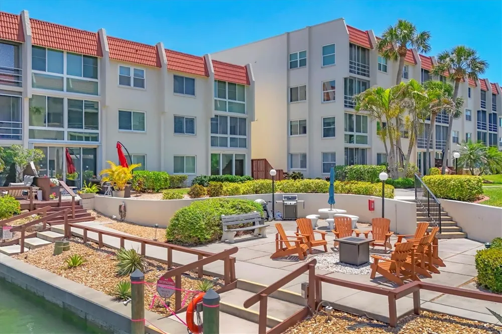210 SANTA MARIA STREET #248 Venice, FL 34285