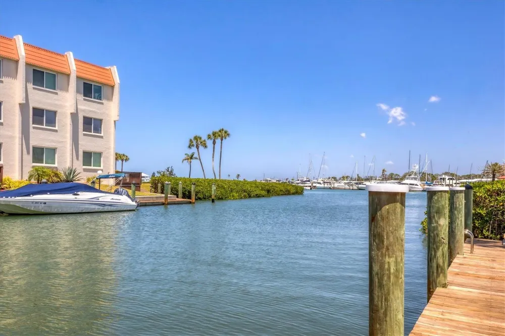 210 SANTA MARIA STREET #248 Venice, FL 34285