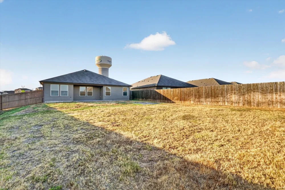2002 Berrywood Drive Royse City, TX 75189