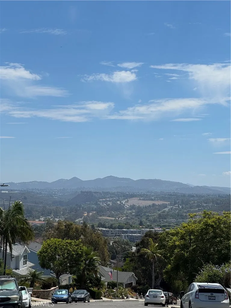 1816 E Pointe Carlsbad, CA 92008