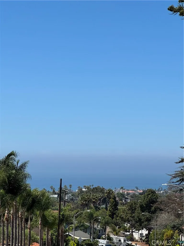 1816 E Pointe Carlsbad, CA 92008