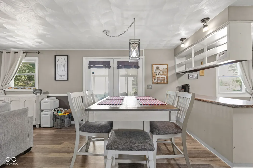 1128 E School Street Anderson, IN 46012