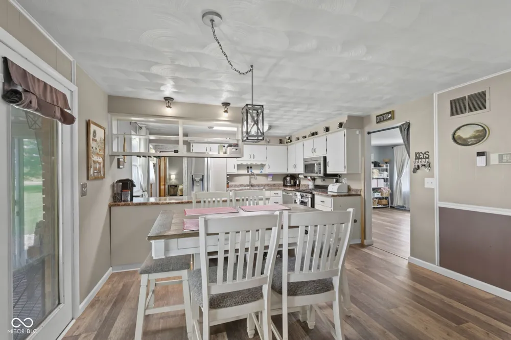 1128 E School Street Anderson, IN 46012