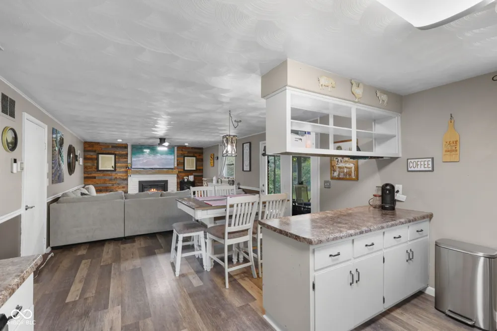 1128 E School Street Anderson, IN 46012