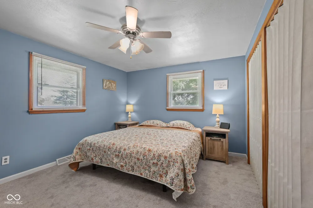 1128 E School Street Anderson, IN 46012