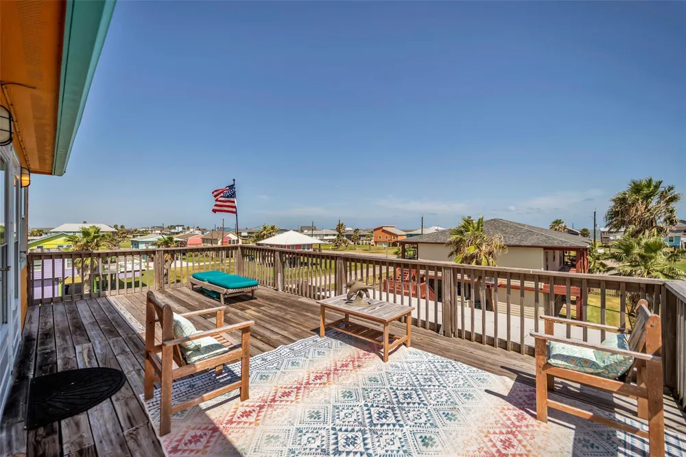 317 Crab Street Freeport, TX 77541