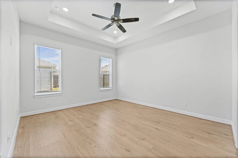 2505 Houston Avenue Pearland, TX 77581
