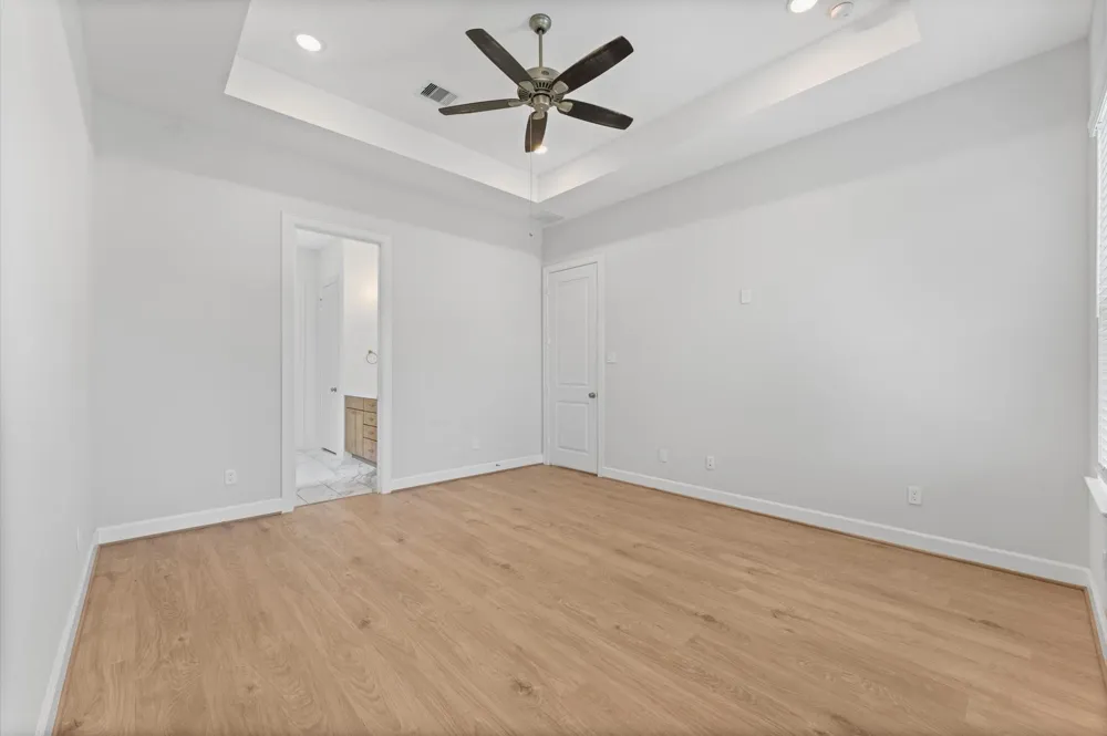 2505 Houston Avenue Pearland, TX 77581